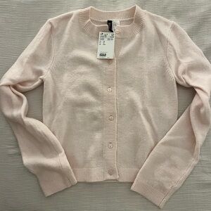 H&M Women's Pink Sweater